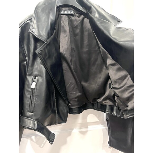 Lioness Faux Leather Jacket Staten Island Cropped Biker Jacket Size XL Black New - Picture 13 of 14